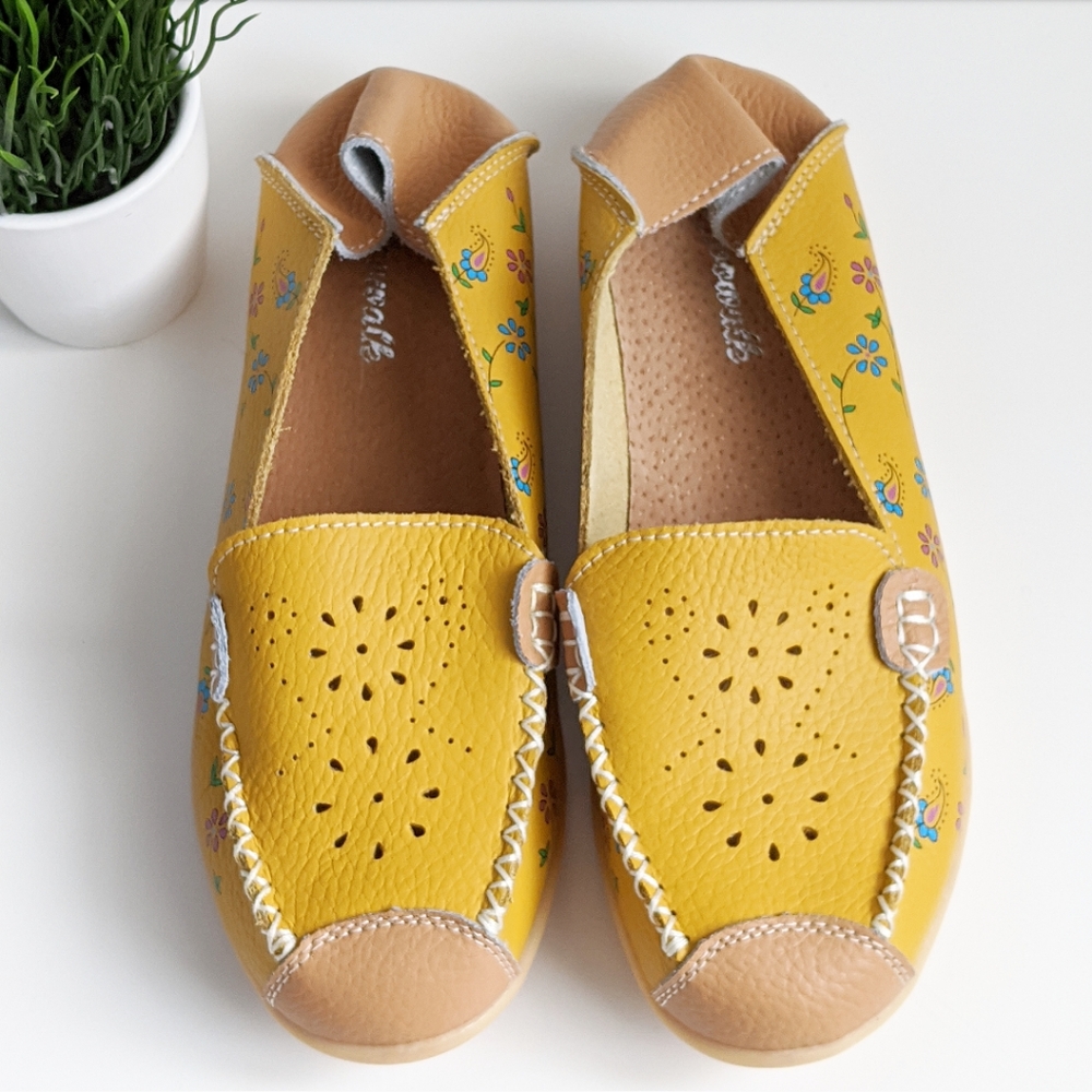 🆕Women Leather Moccasins